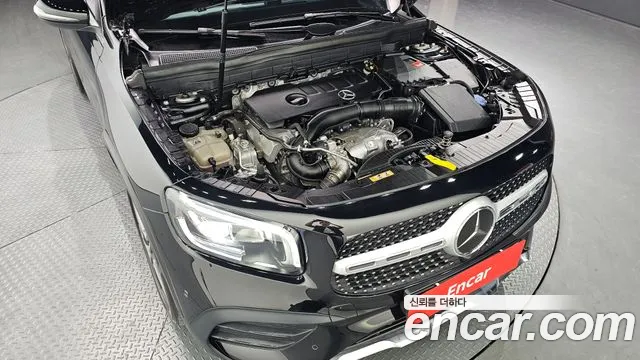 Mercedes-Benz GLB-Class 2022 — фото 6