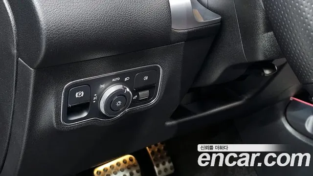 Mercedes-Benz GLB-Class 2022 — фото 17