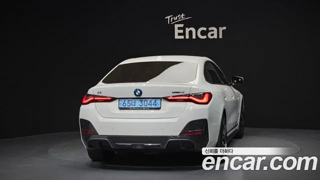 BMW i4 2024 — фото 4