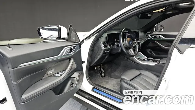 BMW i4 2024 — фото 10