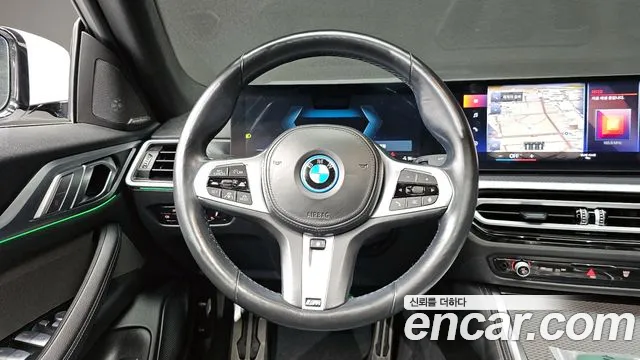 BMW i4 2024 — фото 13