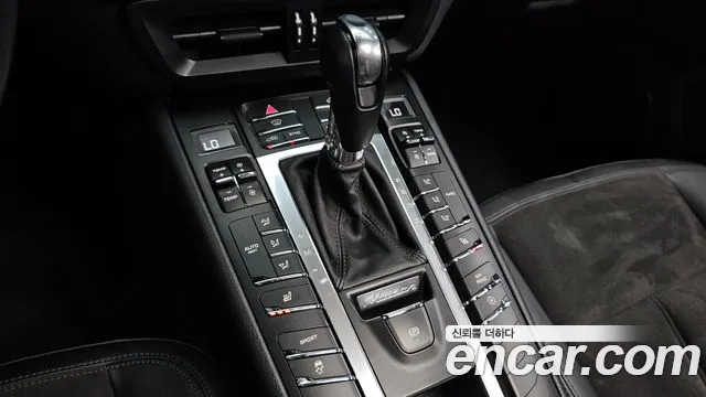 Porsche Macan 2016 — фото 9