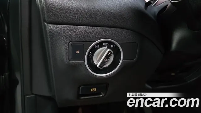 Mercedes-Benz GLA-Class 2016 — фото 19
