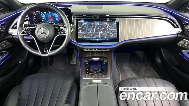 Mercedes-Benz E-Class 2024 — фото 10