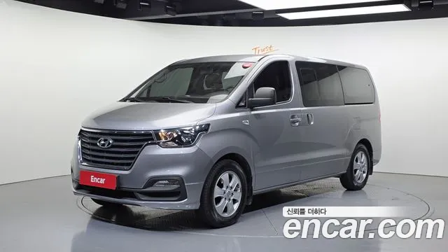 Hyundai Starex 2019 — фото 1