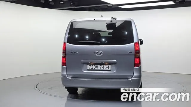 Hyundai Starex 2019 — фото 4