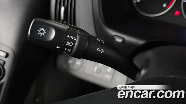 Hyundai Starex 2019 — фото 17