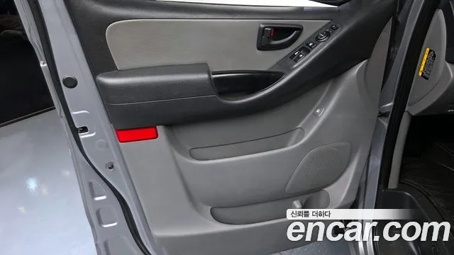 Hyundai Starex 2019 — фото 14