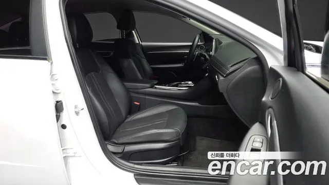 Hyundai Sonata 2020 — фото 11