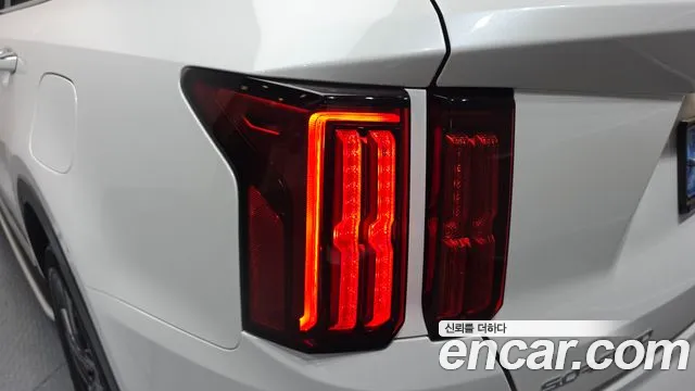 Kia Sorento 2023 — фото 9