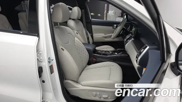 Kia Sorento 2023 — фото 16