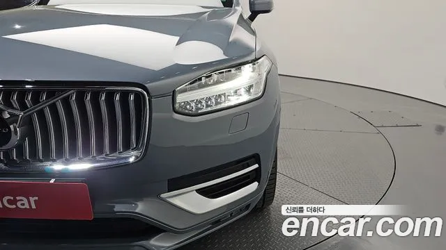Volvo XC90 2021 — фото 8