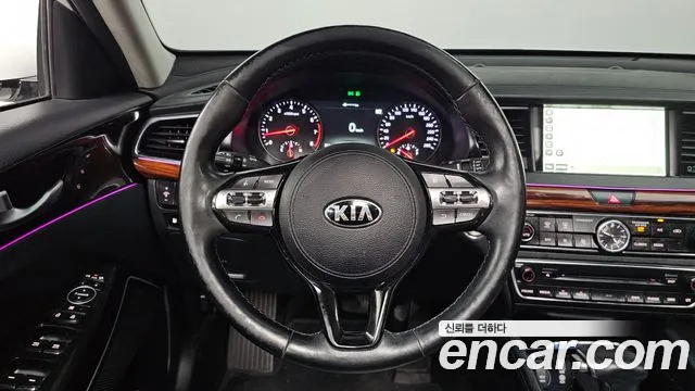 Kia K7 2016 — фото 13