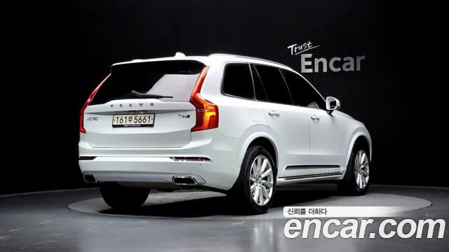 Volvo XC90 2018 — фото 2