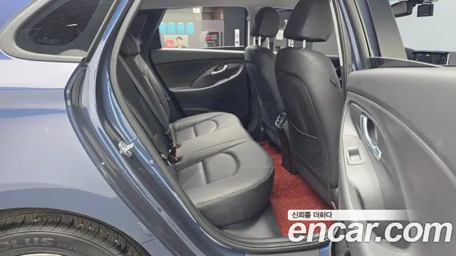 Hyundai i30 2018 — фото 18