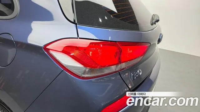 Hyundai i30 2018 — фото 9