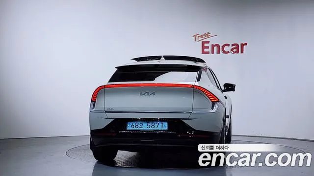 Kia EV6 2022 — фото 4