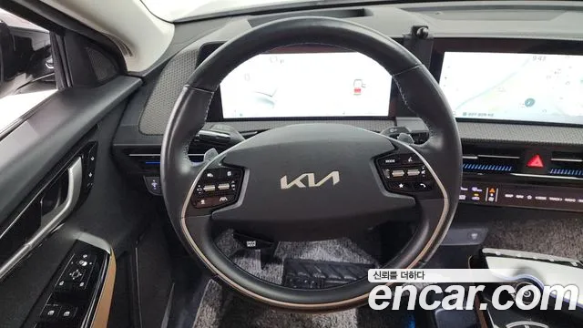 Kia EV6 2022 — фото 20