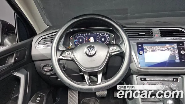 Volkswagen Tiguan 2020 — фото 14