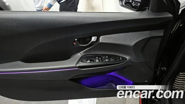 Hyundai Veloster 2019 — фото 14