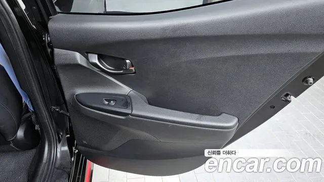 Hyundai Veloster 2019 — фото 15