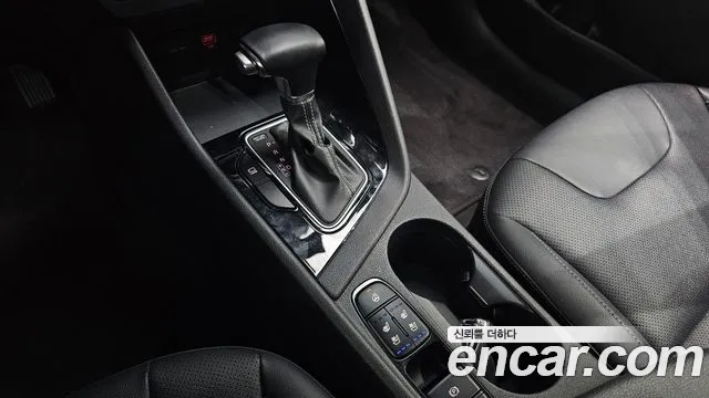 Kia Niro 2021 — фото 12