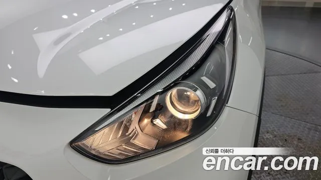 Kia Niro 2021 — фото 8