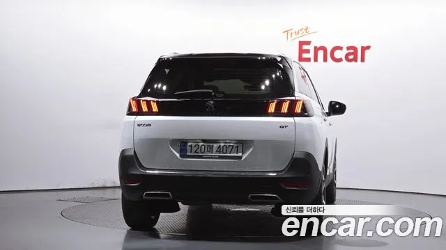 Peugeot 5008 2022 — фото 4