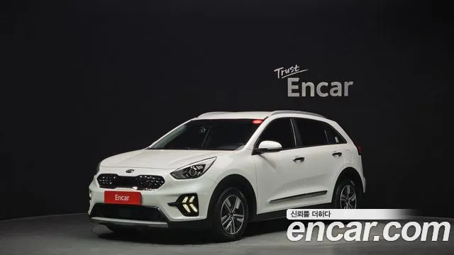 Kia Niro 2021 — фото 1