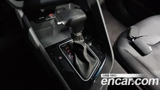 Kia Niro 2021 — фото 12