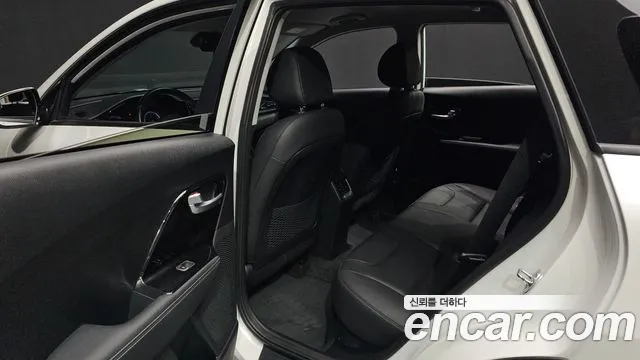 Kia Niro 2021 — фото 17