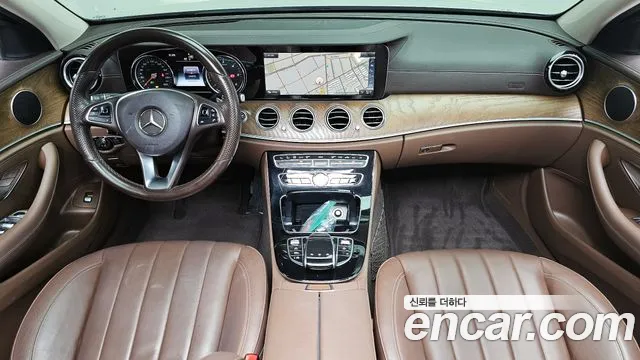 Mercedes-Benz E-Class 2017 — фото 7