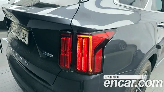 Kia Sorento 2022 — фото 9