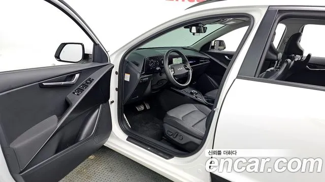 Kia Niro 2022 — фото 13