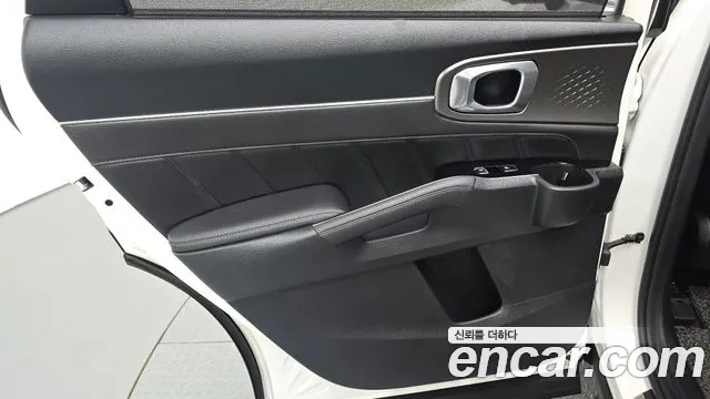 Kia Sorento 2021 — фото 15