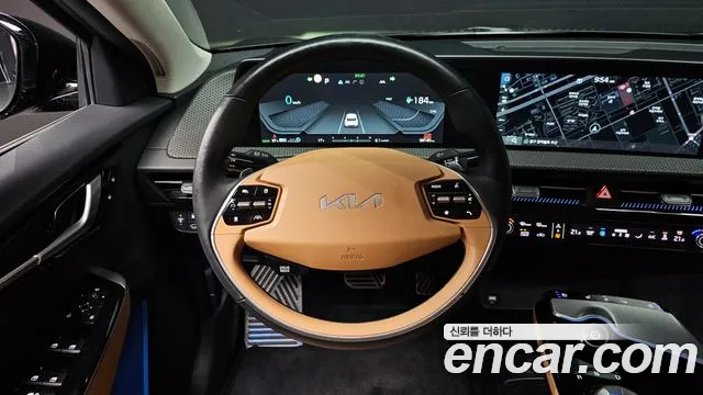 Kia EV6 2023 — фото 17