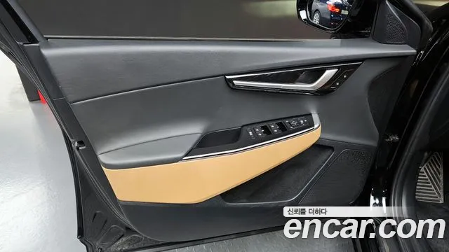 Kia EV6 2023 — фото 13