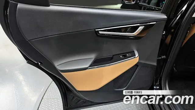 Kia EV6 2023 — фото 14