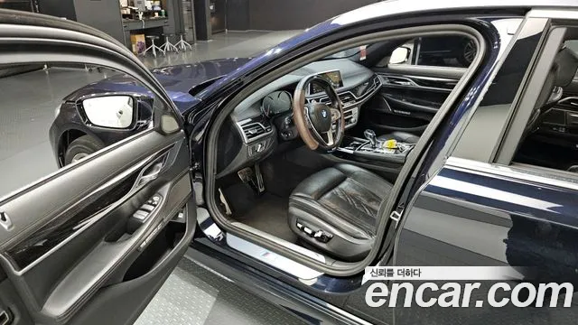 BMW 7-Series 2018 — фото 13