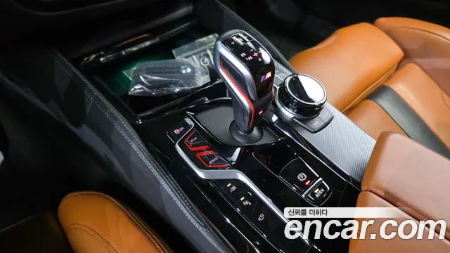 BMW M5 2022 — фото 12
