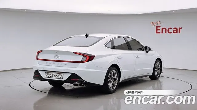 Hyundai Sonata 2022 — фото 2
