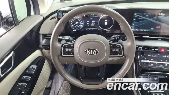 Kia Canival 2021 — фото 19