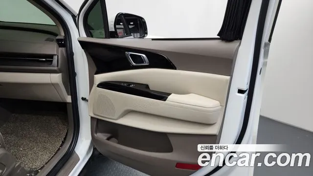 Kia Canival 2021 — фото 15