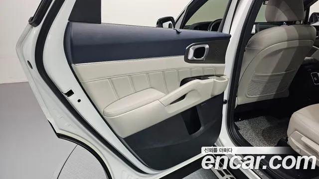 Kia Sorento 2022 — фото 15