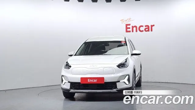 Kia Niro 2023 — фото 3