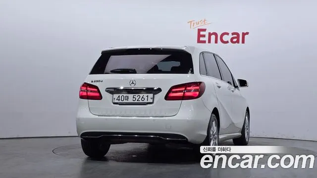 Mercedes-Benz B-Class 2018 — фото 4