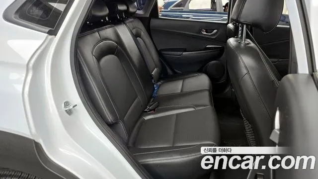 Hyundai Kona 2020 — фото 17