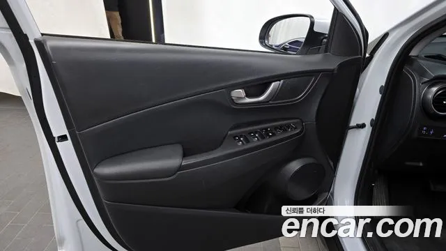 Hyundai Kona 2020 — фото 14