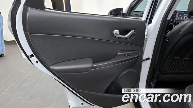 Hyundai Kona 2020 — фото 15