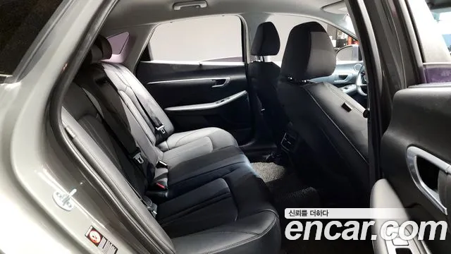Hyundai Sonata 2020 — фото 17